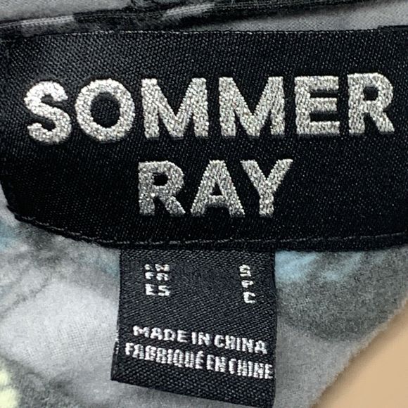 Sommer Ray Hoodie Womens Small Gray Camo & Butterflies Full Zipper Net Sleeves - Picture 10 of 13